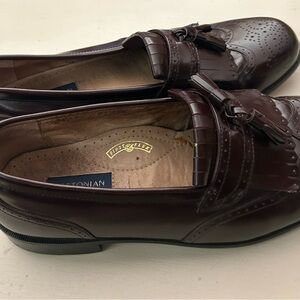 BOSTONIAN Men's Burgundy Tassel Loafers First Flex 10 1/2 W Great Shape!!!